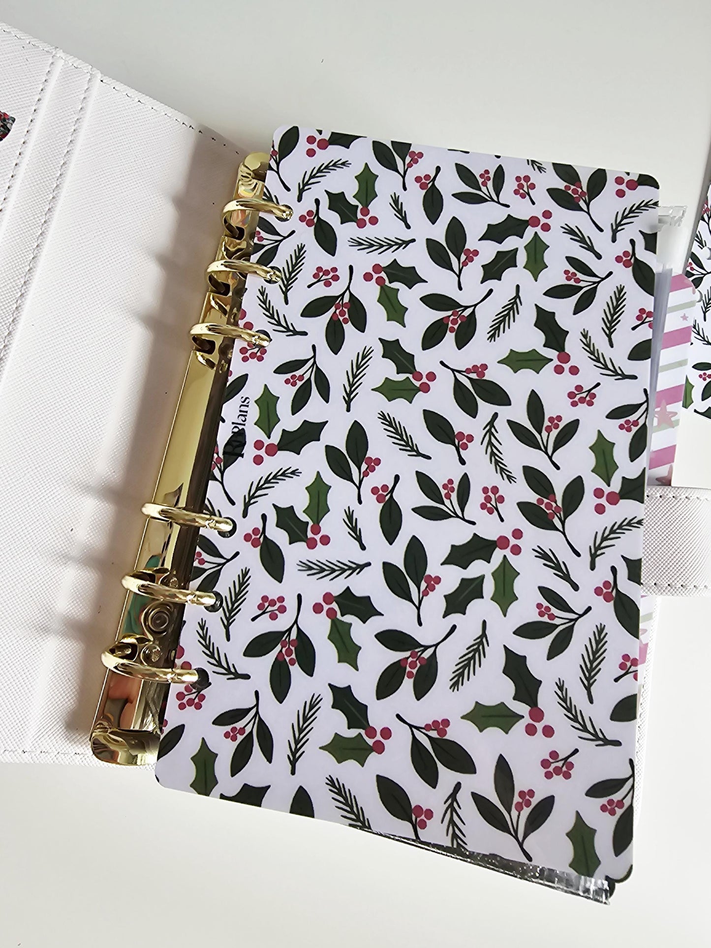 Holly and Ivy Christmas Dashboard A6